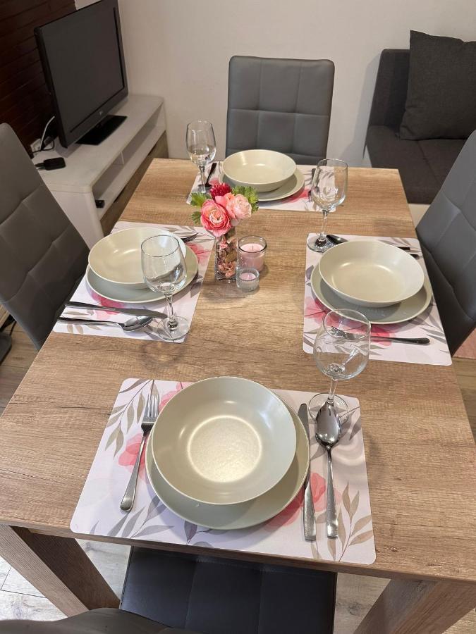 Apartman Rose Zagreb Bagian luar foto